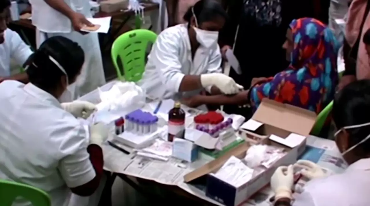 Үндістанда емі жоқ вирус таралып жатыр