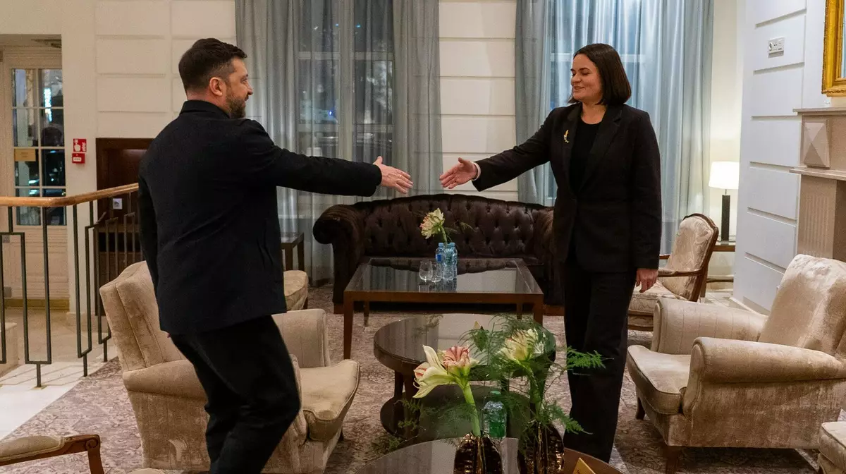 Зеленский и Тихановская провели первую встречу в Вильнюсе