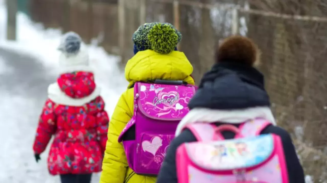 Бірқатар өңірде оқушылар бүгін де қашықтан оқиды