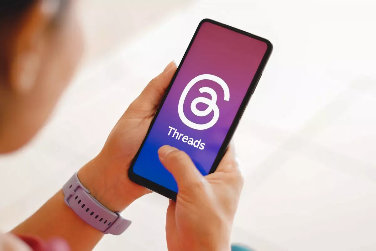 Threads-та танысу: интернеттегі «сүйіктіңіз» алаяқ болуы мүмкін