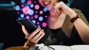 Онлайн-танысу: алаяқтарды қалай тануға болады?