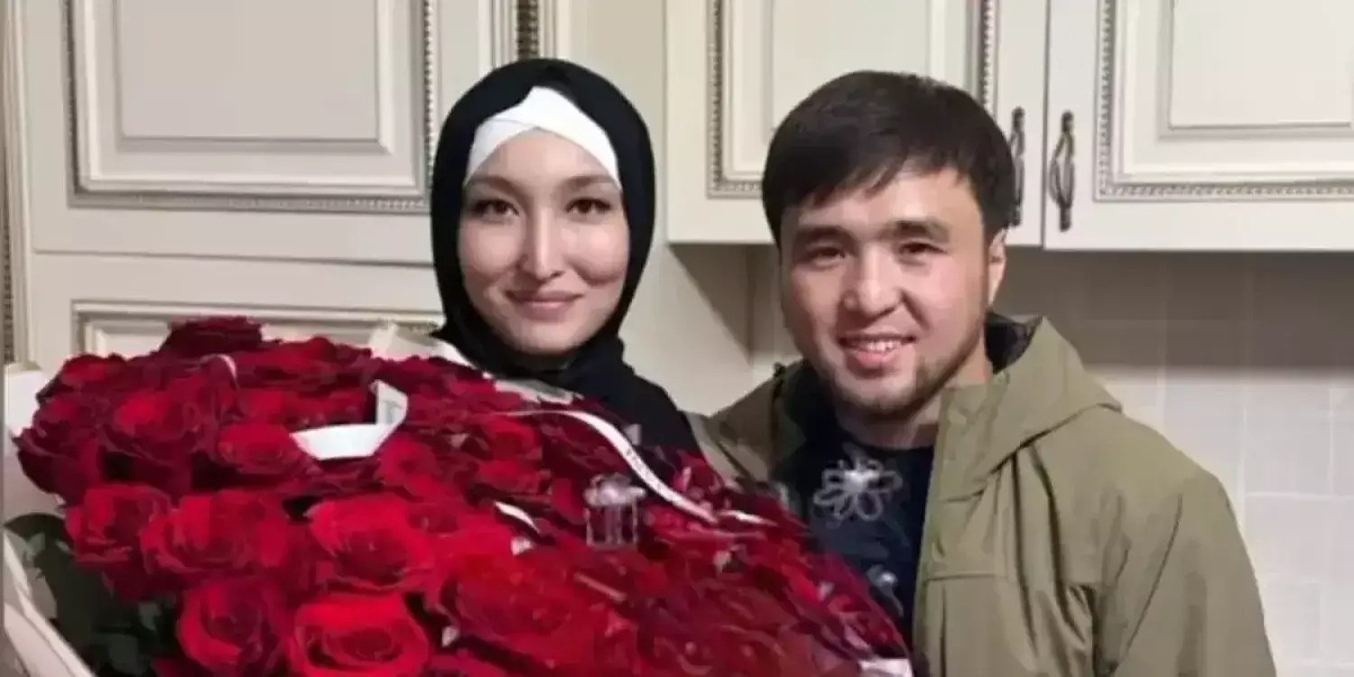 «Жарымды анам таңдады»: Елдос Сметов отбасылық өмірі жайлы сыр шертті