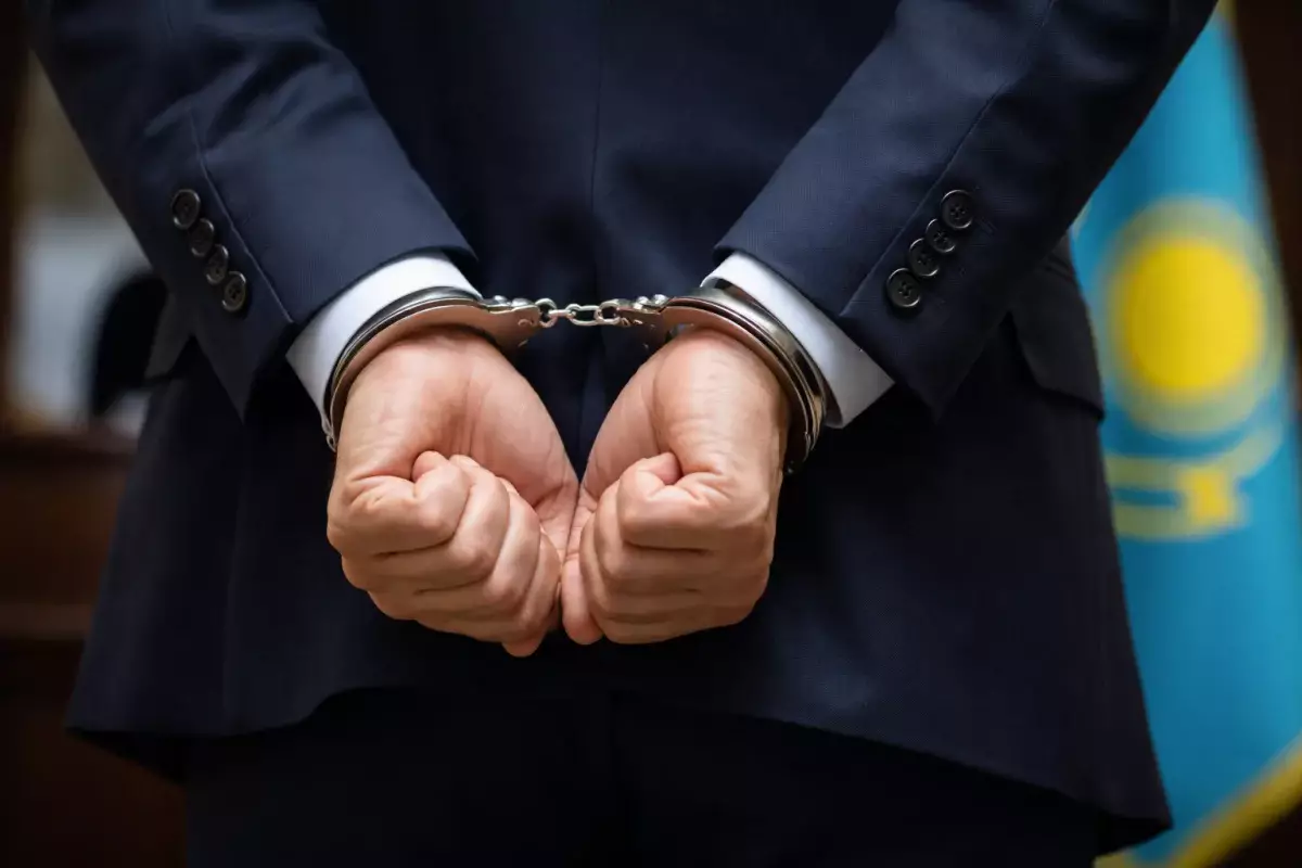 Коррупционерам могут запретить избираться в Казахстане