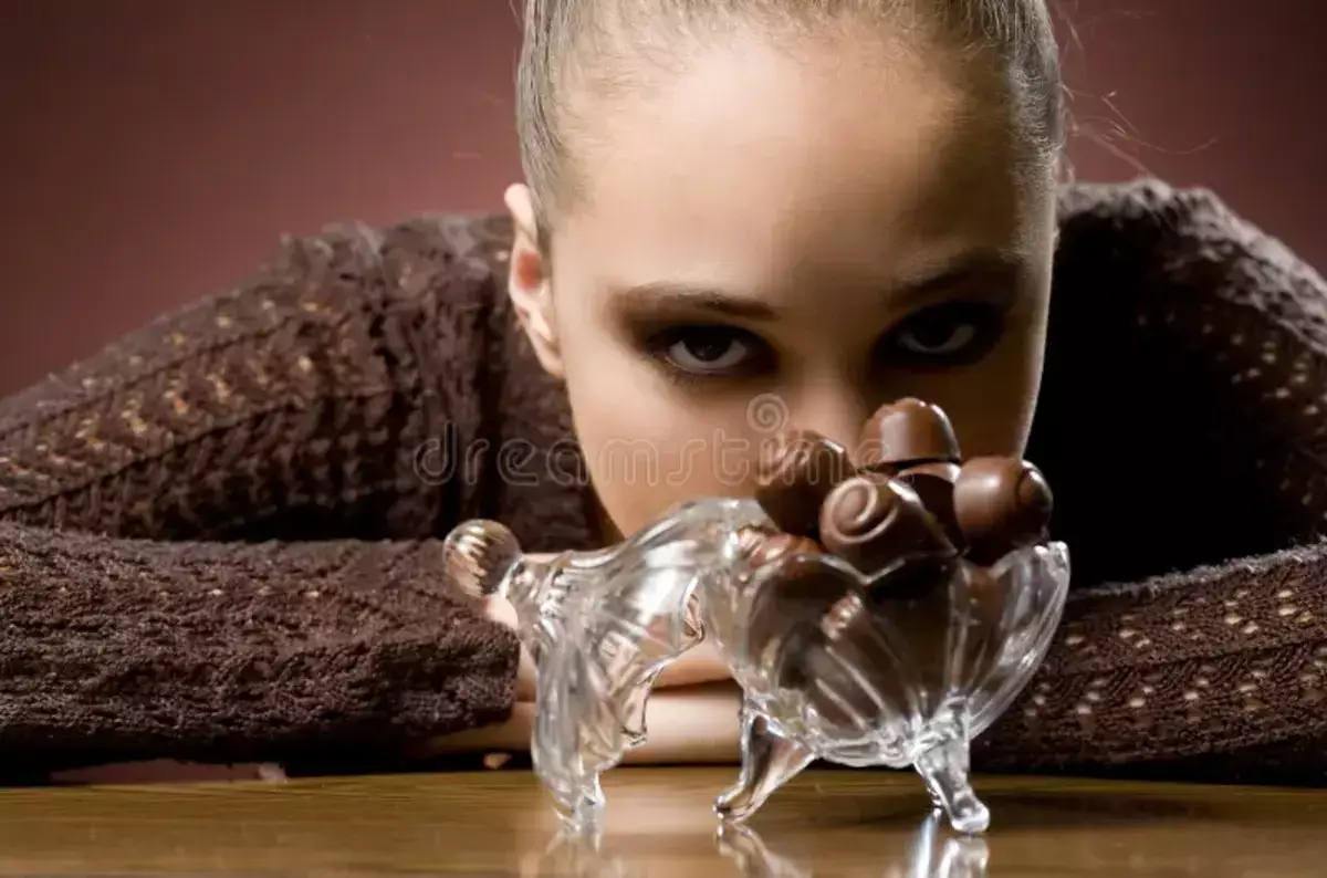 Врач объяснила, почему зимой появляется «шоколадная зависимость» - новости на Lada.kz 26.01.2026