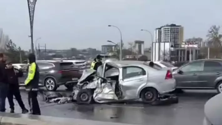 В Ташкенте в массовом ДТП пострадали три человека