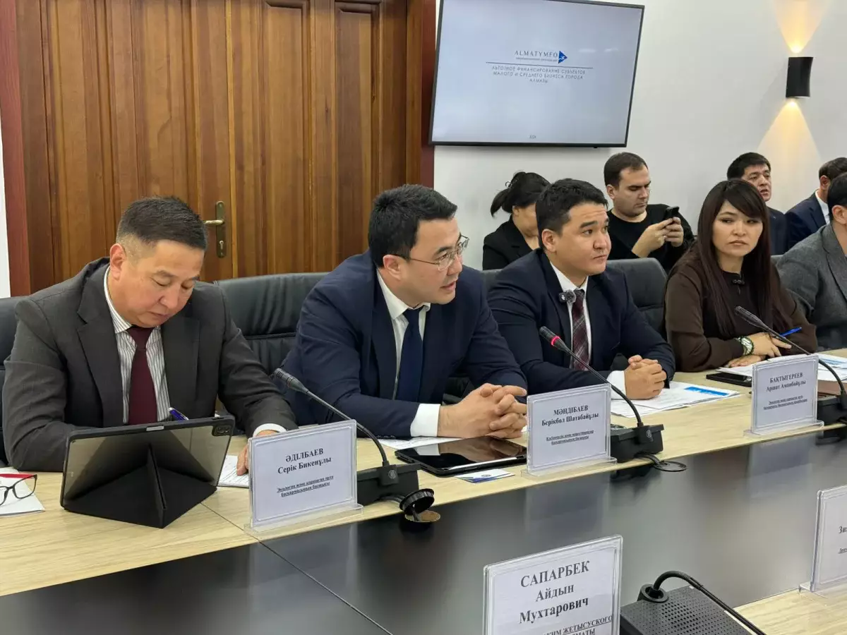 Алматының Жетісу ауданы әкімдігінде атмосфералық ауаны қорғауға қатысты жаңа талаптар түсіндірілді