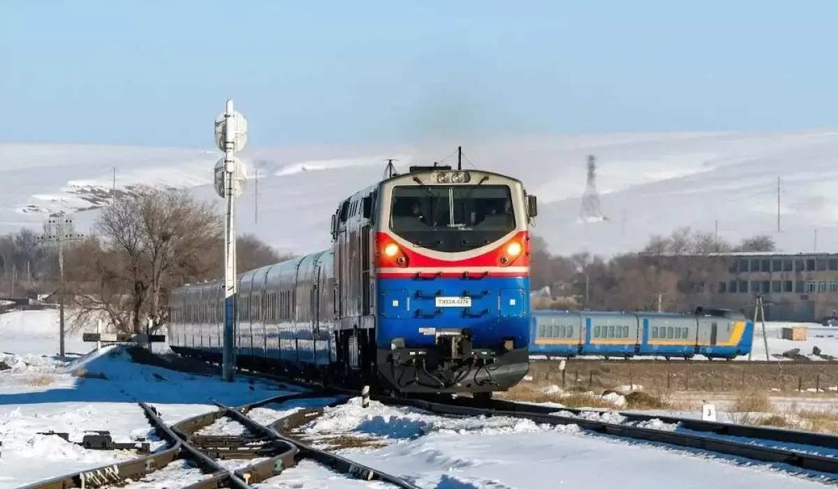 Қостанайда жасөспірім достарымен бірге пойыз жолына шығып кеткен: оның анасы істі болды