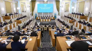 Конституциялық комиссия түзетулер жобасын талқылауға кірісті