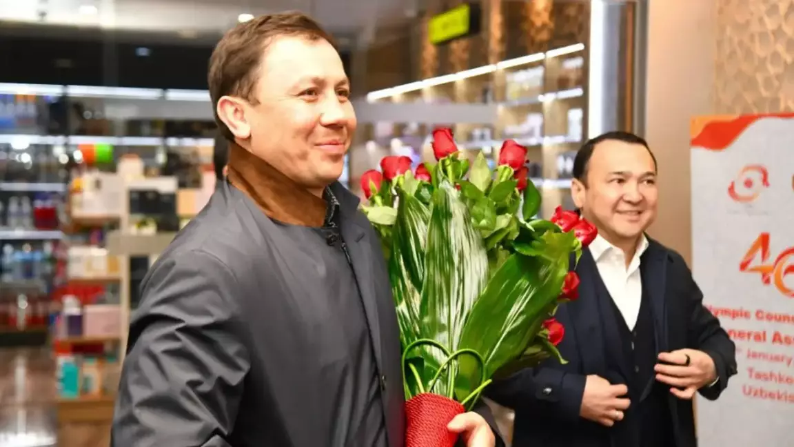 Головкинді Ташкент әуежайында салтанатты түрде қарсы алды