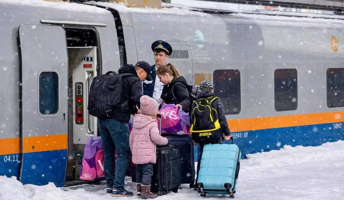 Поездка с детьми на поезде по Казахстану: кто едет бесплатно и когда нужен билет