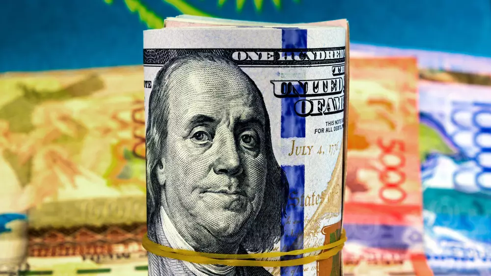 Курс тенге отреагировал на “ястребиное“ заявление Нацбанка: что будет дальше