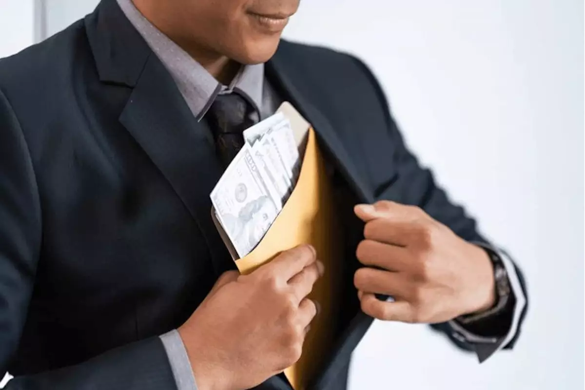 В Казахстане планируют запретить коррупционерам участвовать в выборах