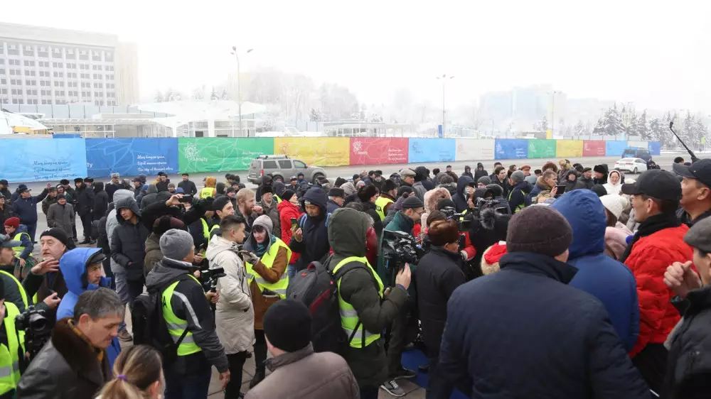 Право на мирные собрания предлагают пересмотреть в Казахстане