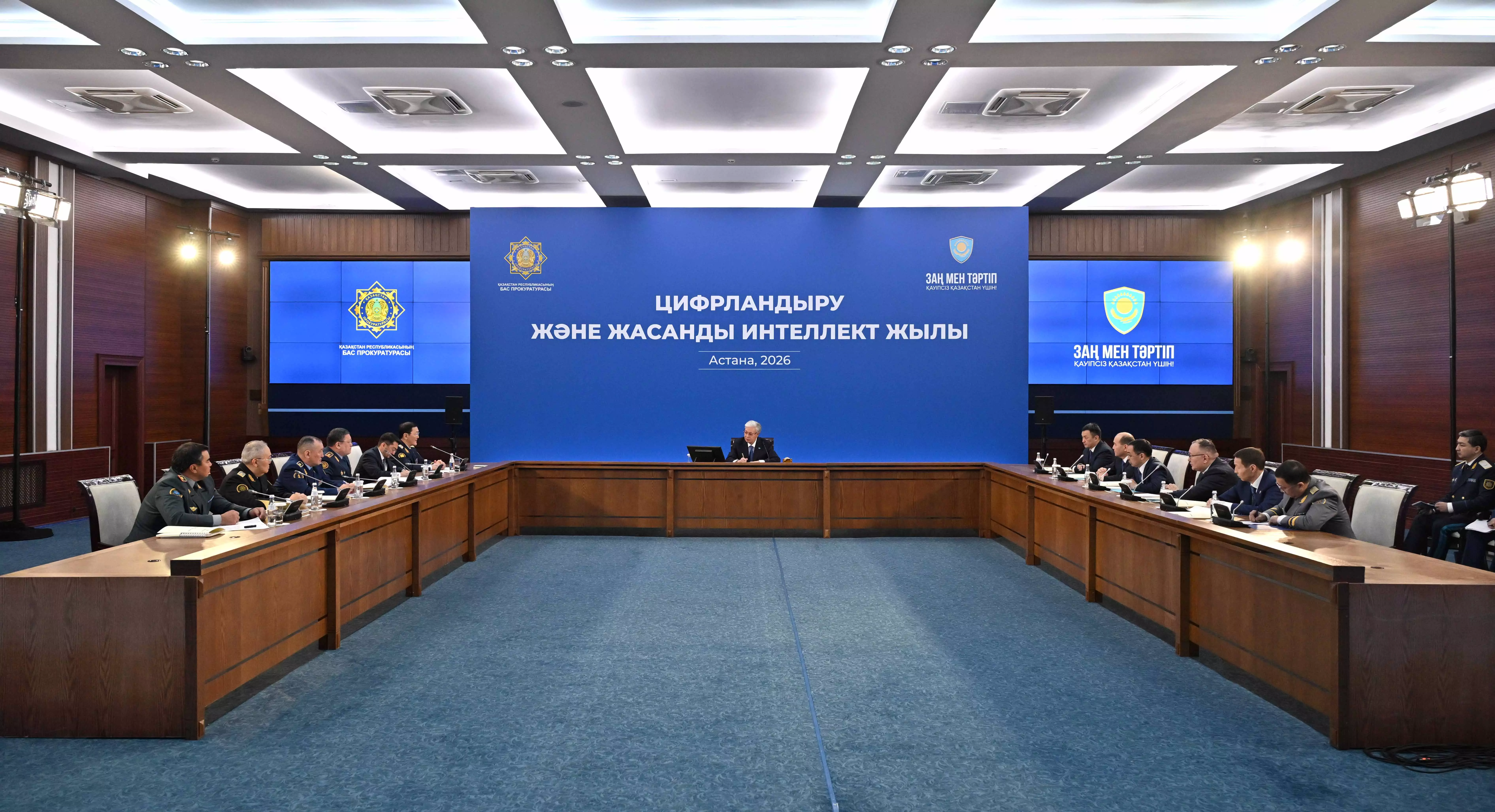 Токаев: В обществе и стране нужно обеспечить безусловное соблюдение верховенства права и строгий порядок