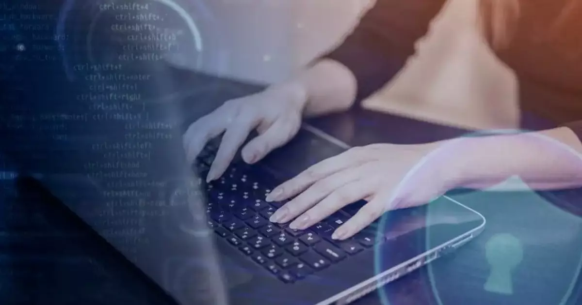  Тоқаев: Интернеттегі алаяқтық қылмыстардың бестен бірі ғана ашылады 