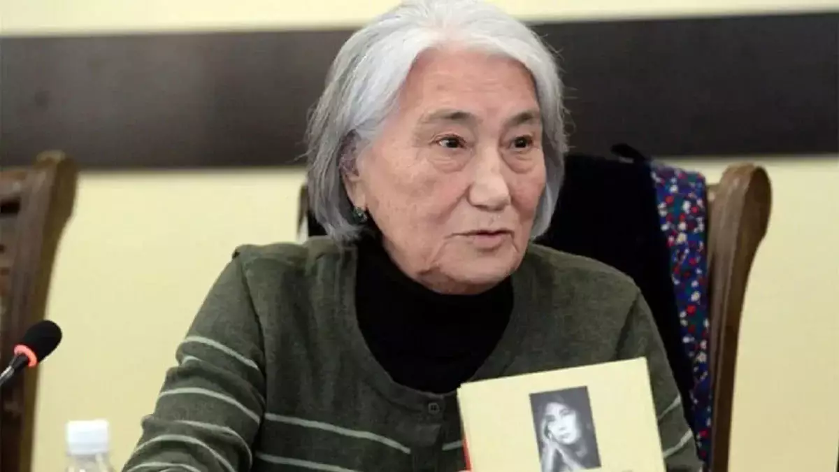 Сестра Чингиза Айтматова призвала власти Кыргызстана не финансировать юбилей поэта