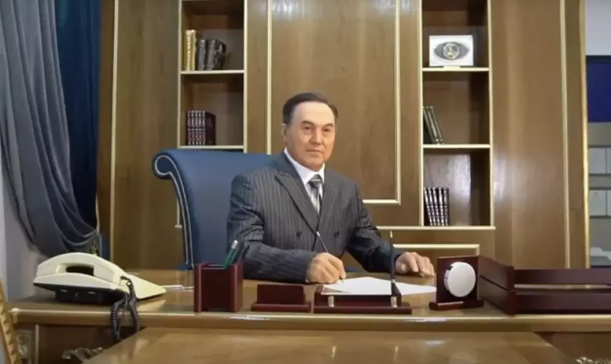 Восковую фигуру Нурсултана Назарбаева убрали в склад музейного фонда