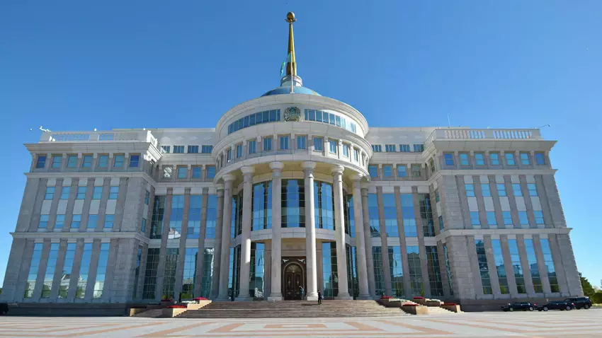 Вице-президент будет управлять Казахстаном в случае досрочной отставки главы государства.