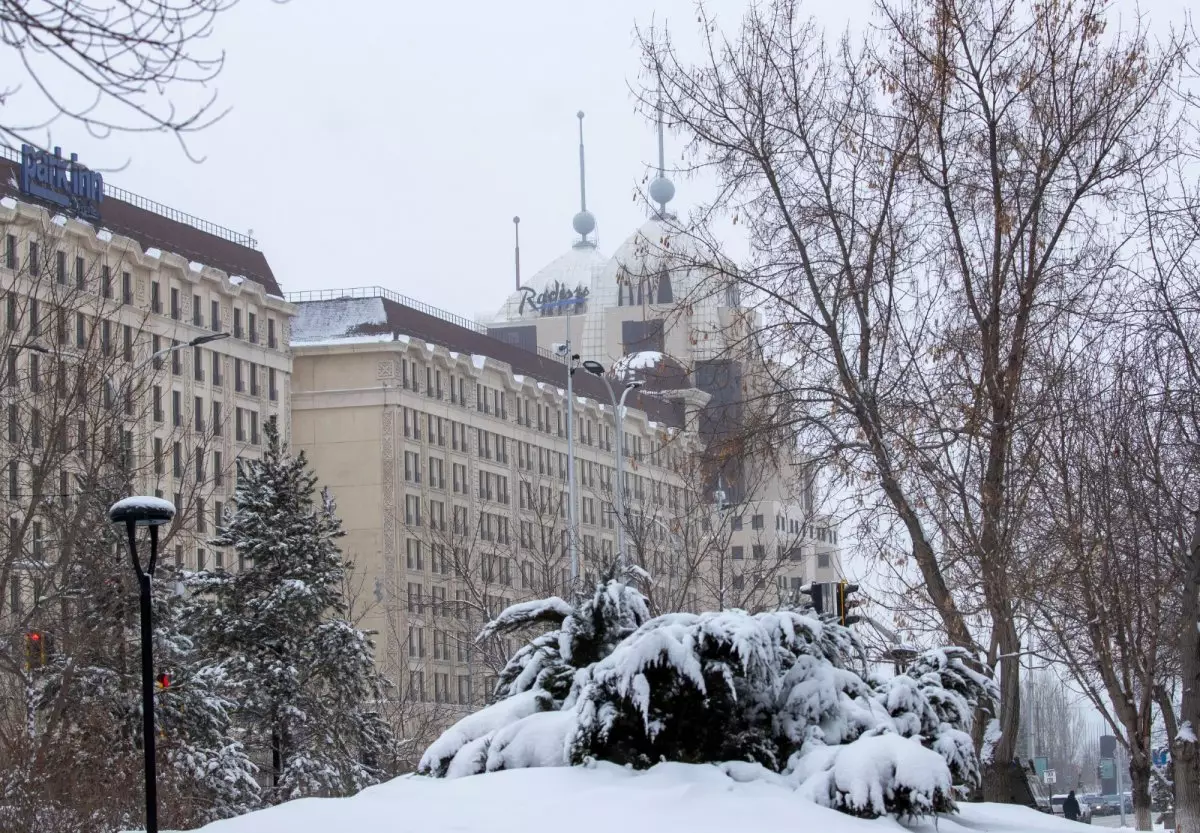 Снег и низовая метель накроют Астану