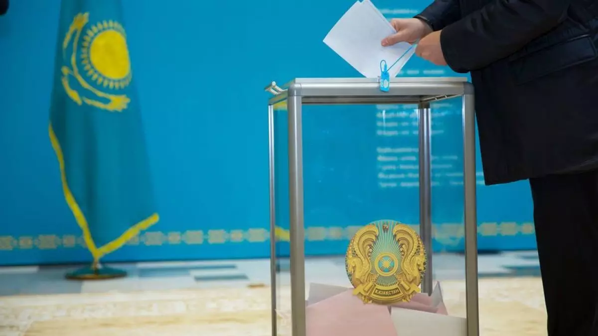 “Конституцияда сайлауды өткізу күні”: Елімізде Президент сайлауы өтетін күнді өзгерту ұсынылды