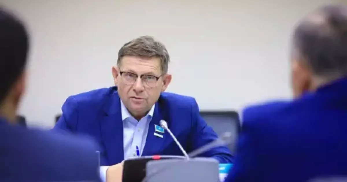  Табиғатқа ұқыпты қараудың маңызын Конституциялық деңгейде бекіту қажет – Сергей Пономарев 