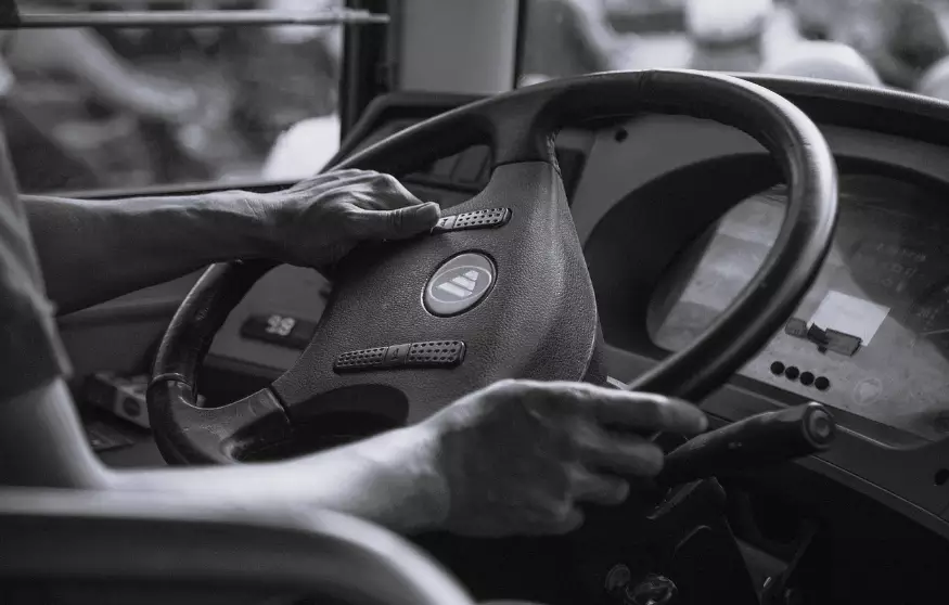 Водитель скончался за рулем автобуса в Алматы