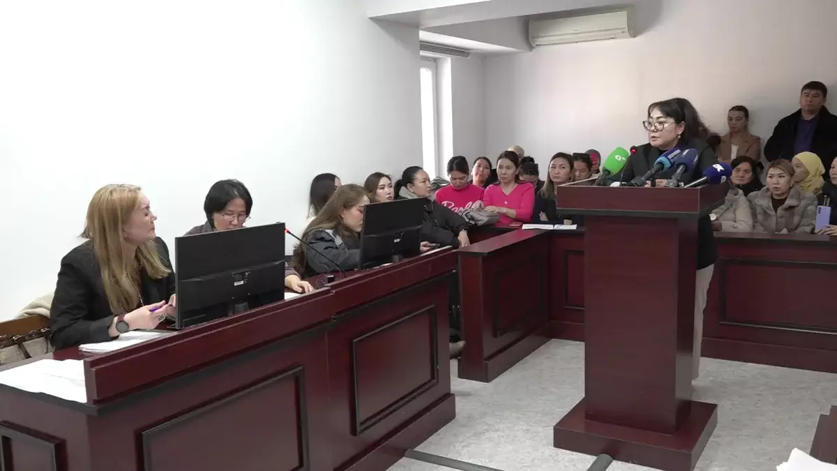96 адам жәбірленуші деп танылды: Алматыда балалар продюсеріне қатысты істің алғашқы отырысы өтті