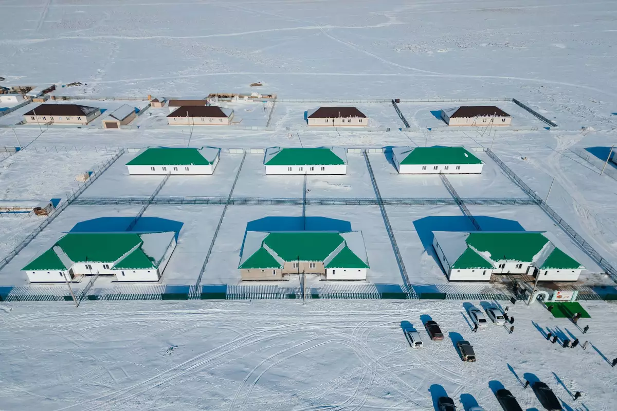 Не прошло и полгода: 39 семей в Индерском районе получили новое жильё