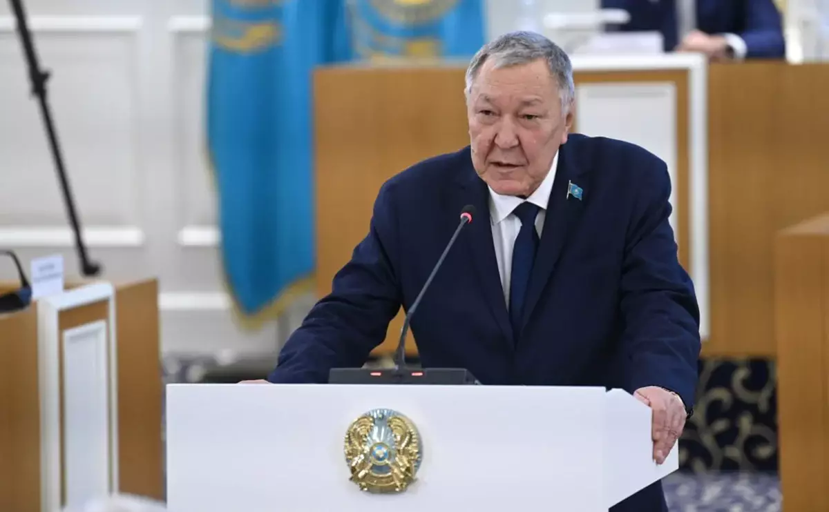 «Право на труд» вместо прежней «свободы труда» – известный юрист о поправках в Конституцию