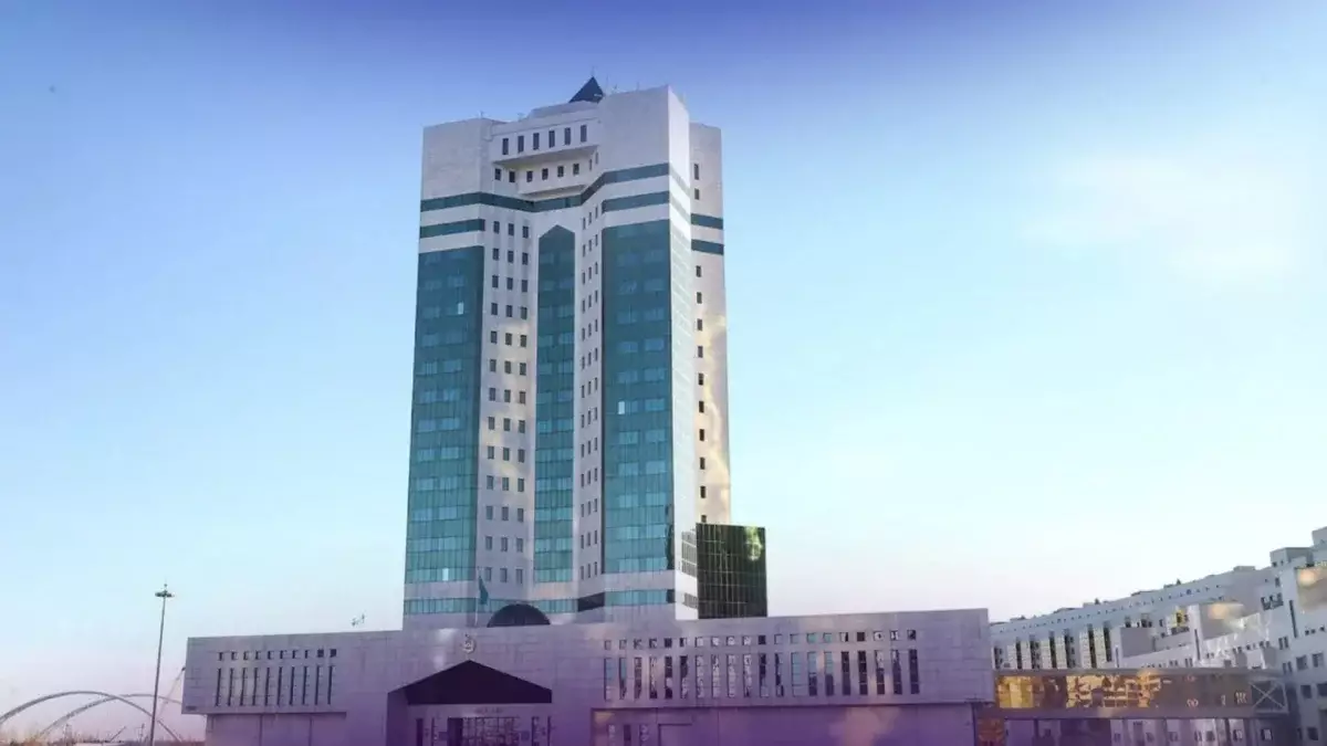 Қазақстан Үкіметінің өкілеттігі қысқартылады