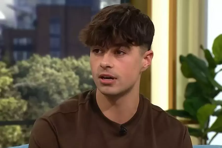 Бұрынғы теңізші лас шұлықтарын сатып, бір аптада 20 миллион теңге тапқан