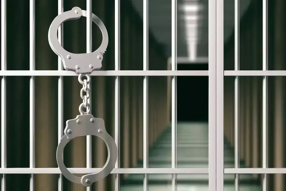 Әлеуметтік осал жандарды 240 миллион теңгеге сан соқтырғандар сотталды