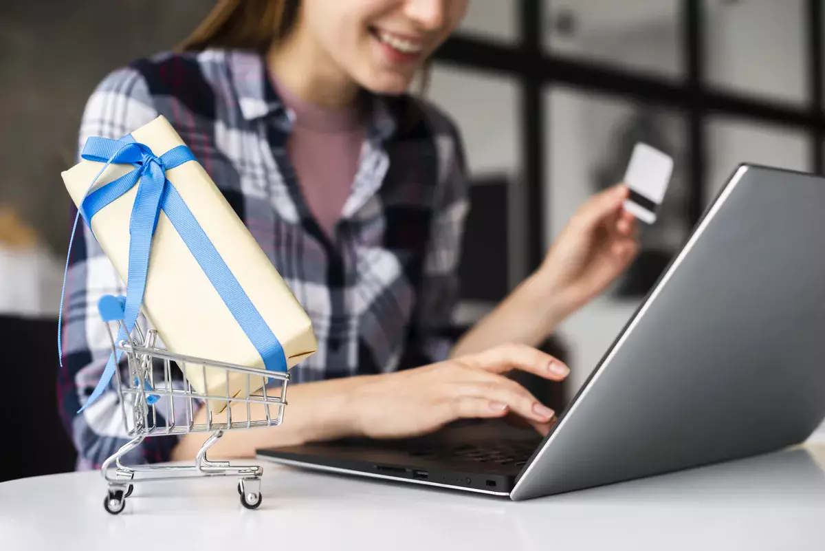 Онлайн сауда ашық алаңға шығады: маркетплейстер салық органдарына есеп береді