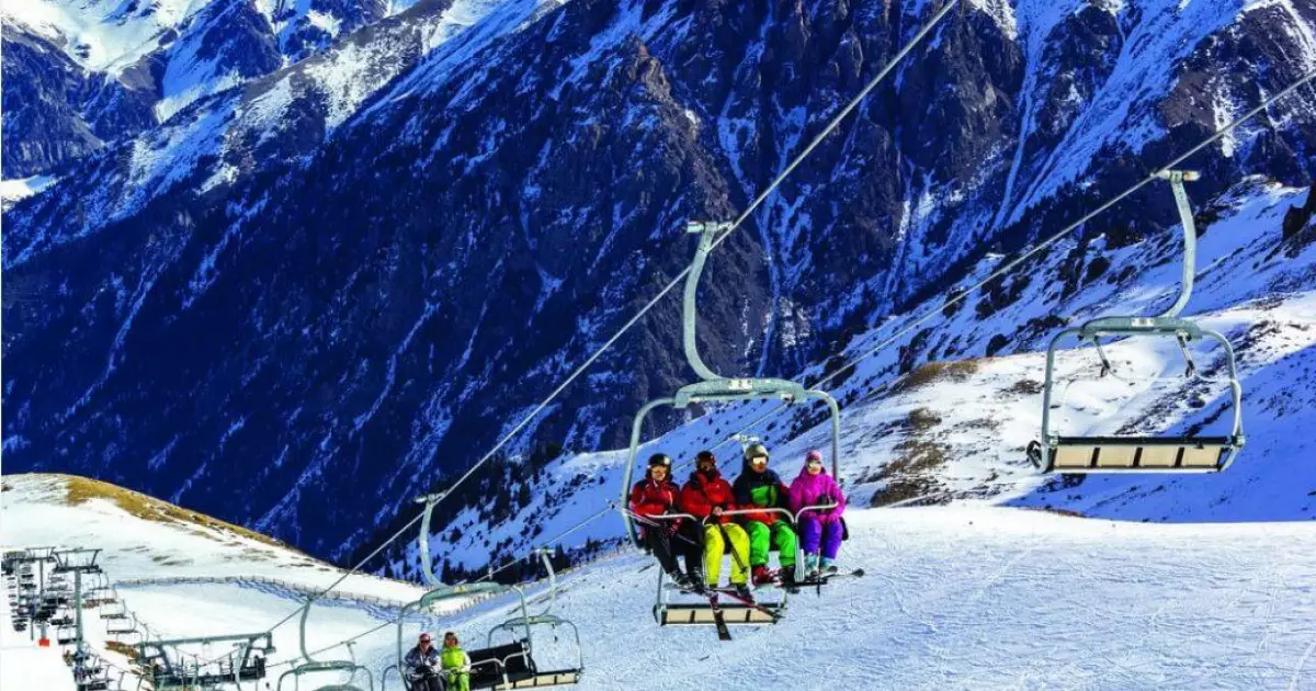   Қысқы демалыс қалтаны қақпай ма?   