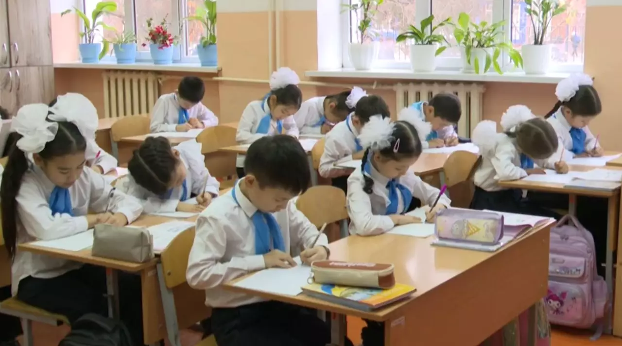 Түркістан облысында бір мектепте 17 жұп егіз оқиды