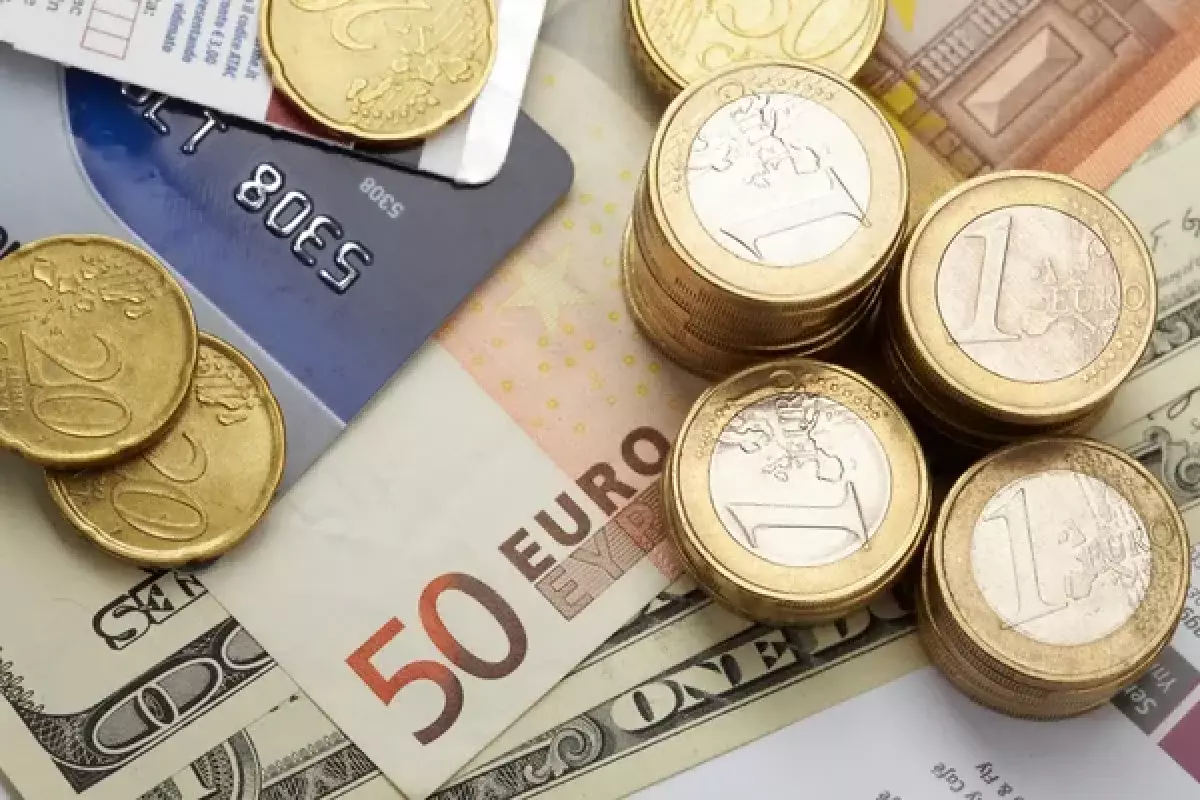 Курс валют в обменниках Алматы и Астаны на 27 января