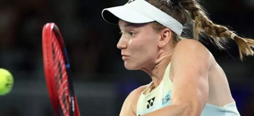 Рыбакина разгромила чемпионку пяти турниров Большого шлема на Australian Open
