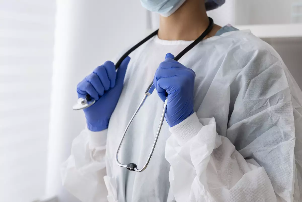 В Казахстане возобновляются проверки клиник