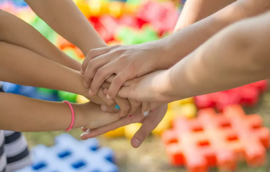 Число специалистов органов опеки выросло более чем в три раза за год – Бектенов