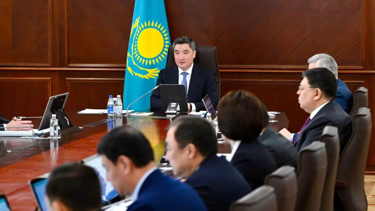 «Нәтиже болмаса, қызметтен кетесіз». Бектенов туризм саласының басшыларына ескерту жасады