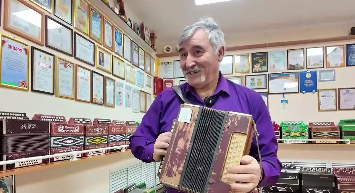 Целый оркестр в одном доме: как житель СКО превращает свою коллекцию в музей для детей