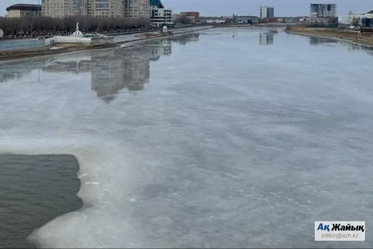 Подо льдом не хватает кислорода: в Атырауской области началась аэрация водоёмов