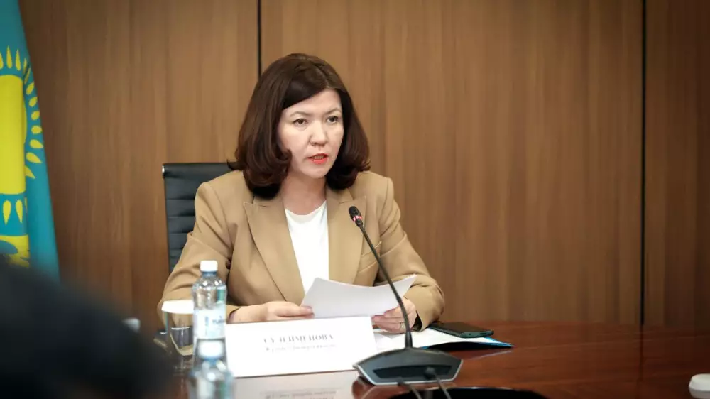 “У меня нет своей команды“: министр просвещения об увольнениях в ведомстве