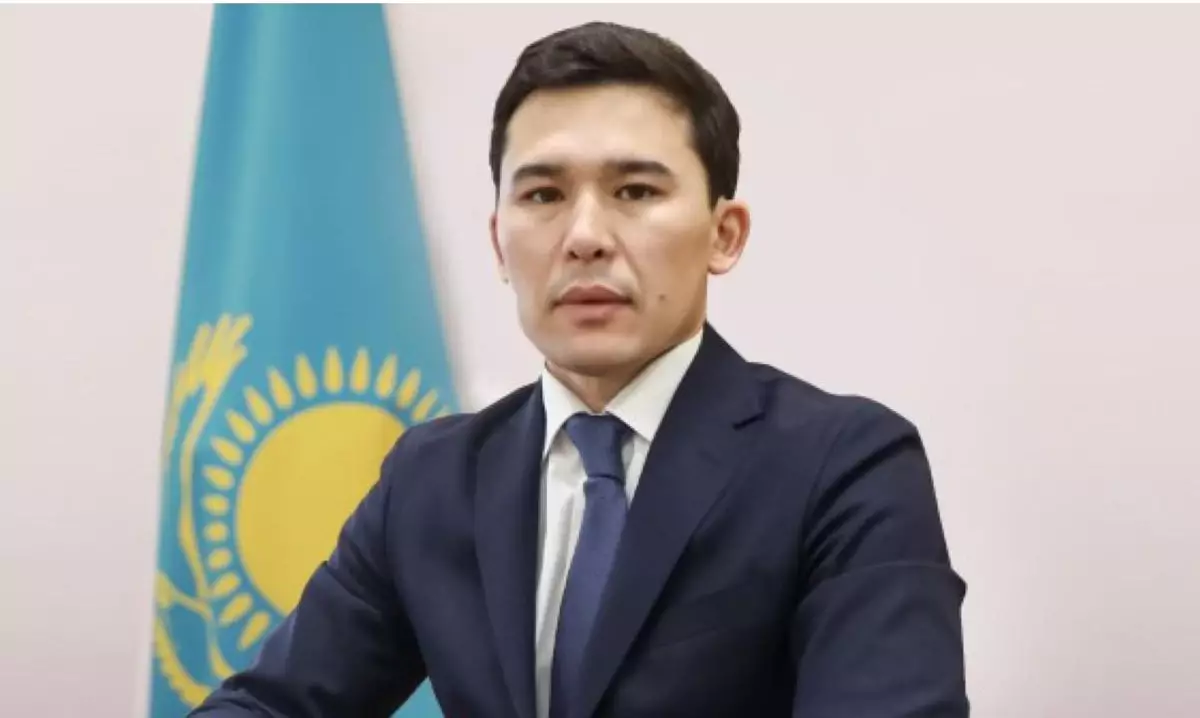 Спорт министрі қазақстандық клубтың қымбат шетелдік футболшыларды сатып алуына байланысты сынға жауап берді