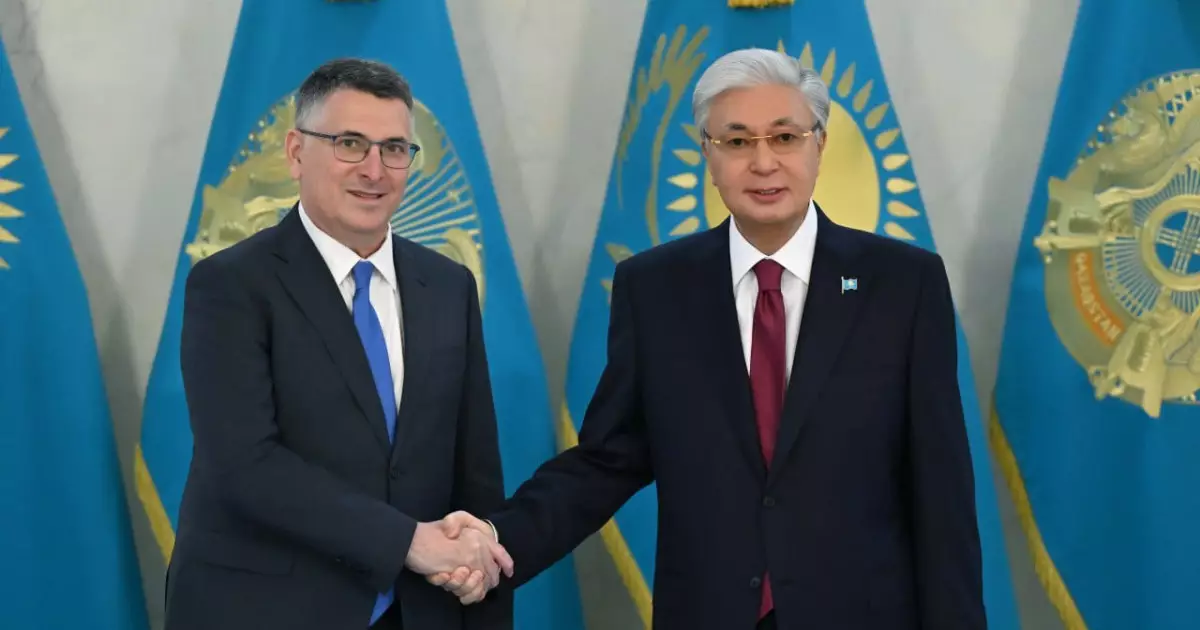  Мемлекет басшысы Израильдің сыртқы істер министрімен кездесті 