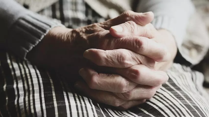 Павлодарда дәрігерлер үш минут бойы жүрегі тоқтаған зейнеткерді өлімнен құтқарды