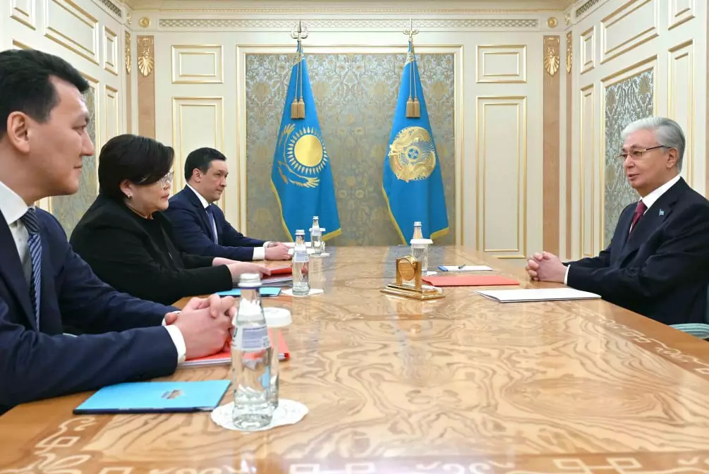 Токаев встретился с комиссией, которая готовит новую редакцию Конституции