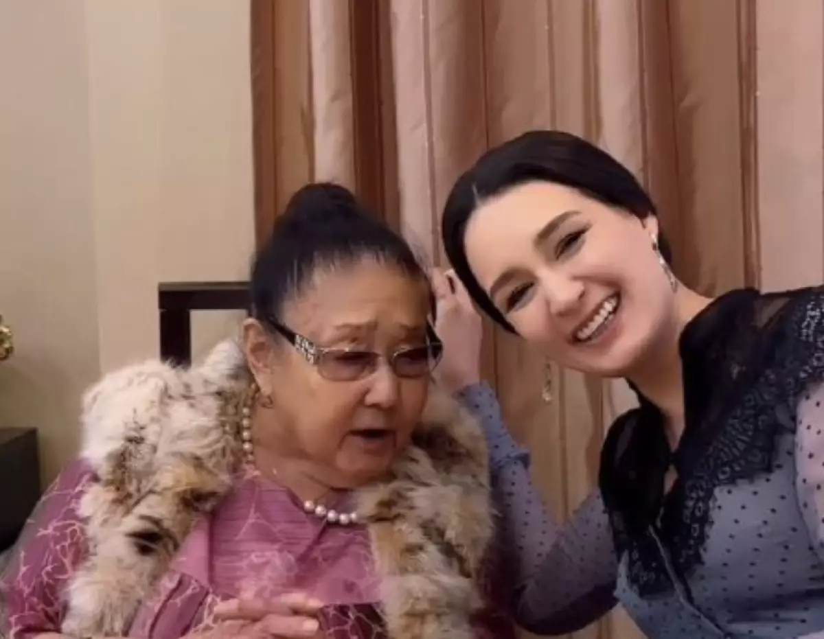 96 жас – өнерге тосқауыл емес: Бибігүл Төлегенованың шәкіртімен айтқан әні жұртты тебірентті (ВИДЕО)