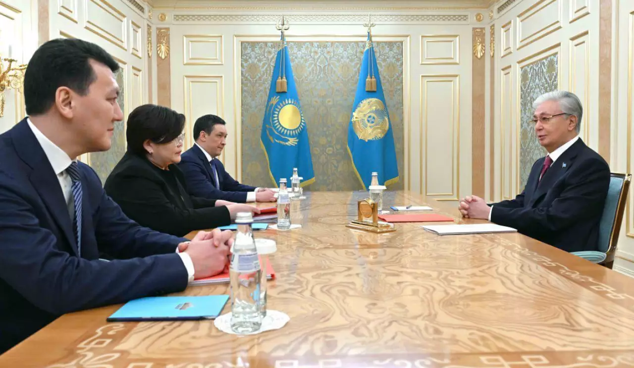 Глава государства принял председателя Конституционной комиссии