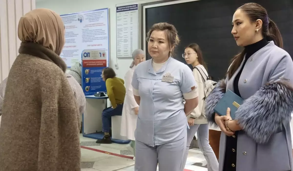 «Кедергісіз келешек»: как партия AMANAT улучшает условия труда для людей с инвалидностью